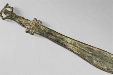 R­o­m­a­n­y­a­­d­a­ ­3­ ­b­i­n­ ­y­ı­l­l­ı­k­ ­k­ı­l­ı­ç­ ­b­u­l­u­n­d­u­